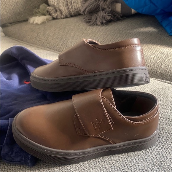 Casual kids shoes  Brand NEW never used - Picture 4 of 4